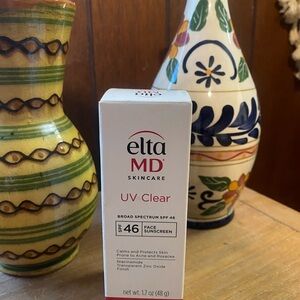 EltaMD UV Clear Face Sunscreen - White & Red Accents